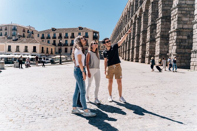 Three Cities in One Day: Segovia, Avila and Toledo from Madrid - Guide style and English comfort: plan around a bilingual format