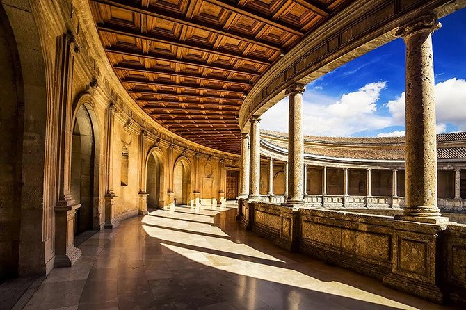 Tickets included: Alhambra Tour (Gardens, Alcazaba, Generalife) - Comfort, rules, and the bag issue you should not ignore