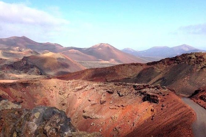 Timanfaya & Lanzarote Volcano Experience - Lava demonstrations at Timanfaya, and what you actually learn