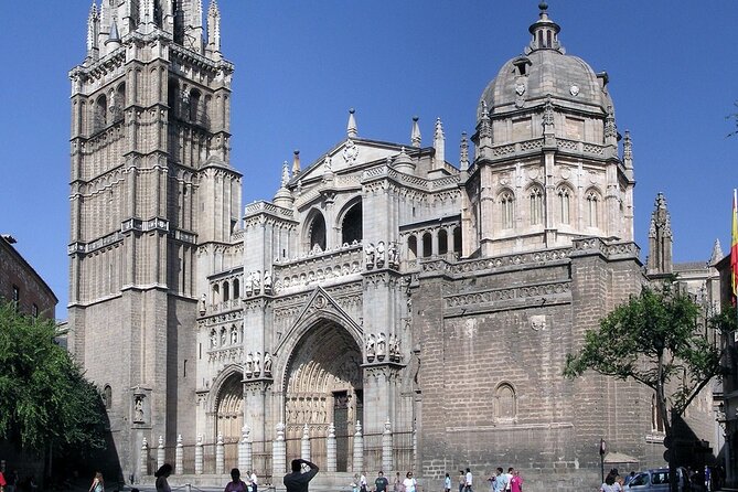 Toledo Half Day Tour with Cathedral, St Tome Church & Synagoge - Santo Tomé Church: Mudejar details and El Greco’s Orgaz painting