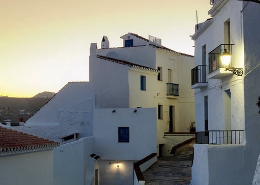 Torremolinos/Benalmadena: Nerja Caves Tour with Frigiliana - A clear stop-by-stop breakdown of the 6 hours