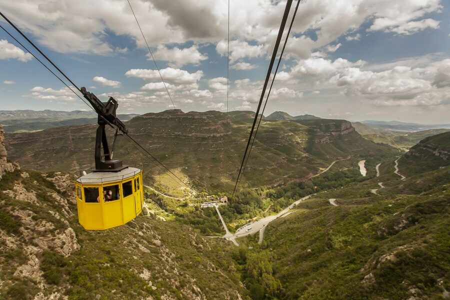 Tot Montserrat: Transport, Museum Tickets, and Lunch - Cathedral time and the Black Madonna line strategy