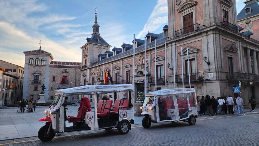 Tour Madrid: Secrets in a Electric Tuk Tuk - How the Electric Tuk Tuk Keeps Madrid Effortless