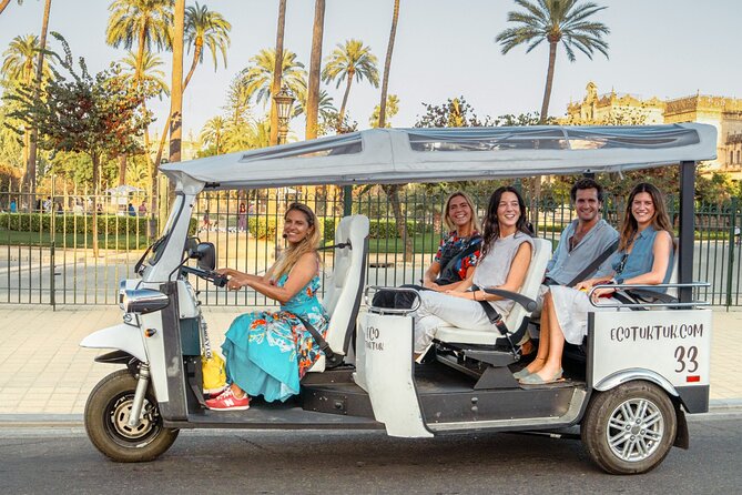Tour Welcome Seville with Local Guide in Eco Tuk Tuk Private - Plaza de España: how you get the iconic view without the chaos
