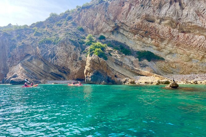Uncharted Marine Reserve Cave, Snorkel & Cliff Jumping Kayak Tour - Guides and Communication: What Actually Makes It Pleasant