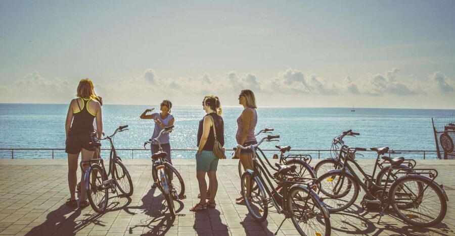 Unusual Barcelona Bike Tour in French - Why the French Guide Changes Everything in Barcelona