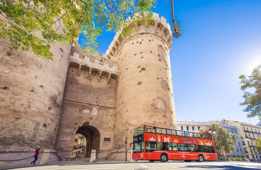 Valencia: 48 hour Hop-On-Hop-Off Bus Ticket and San Nicolás - Who this ticket suits best (and who might not love it)