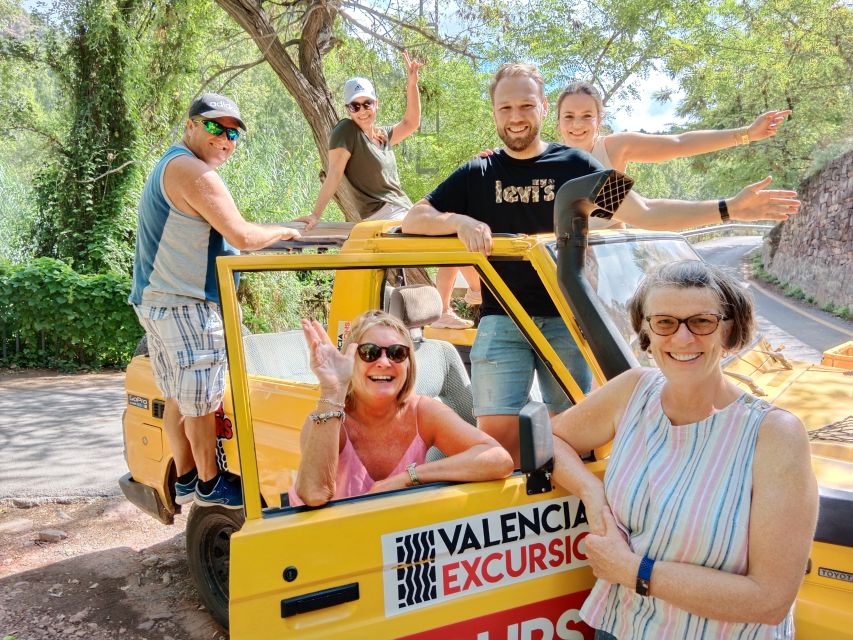 Valencia: Albufera Jeep and Boat Tour - Bird spotting and rice-country context with guides like Nicole and Rafa