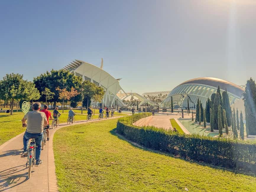 Valencia Bike Tours: City Highlights - Old Town Highlights, Where the Big Sights Feel Close