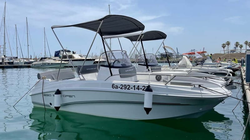 Valencia: Boat Rental without License - Meeting Arrecife Boats Valencia at Marina Norte (Dock Y, Green Flag)