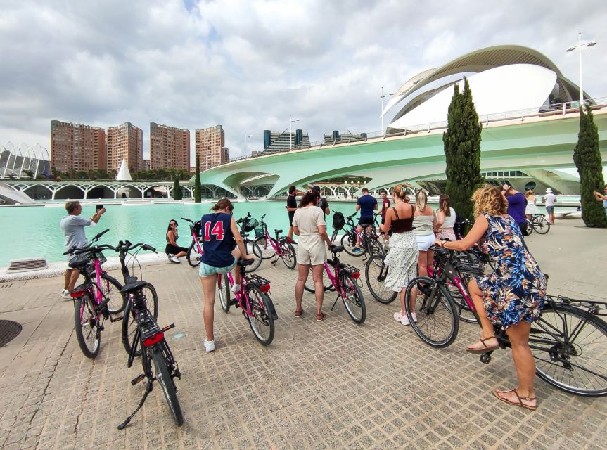 Valencia: City Highlights Guided Bike Tour - Valencia old town start: City Hall, Central Market, and Llotja de la Seda