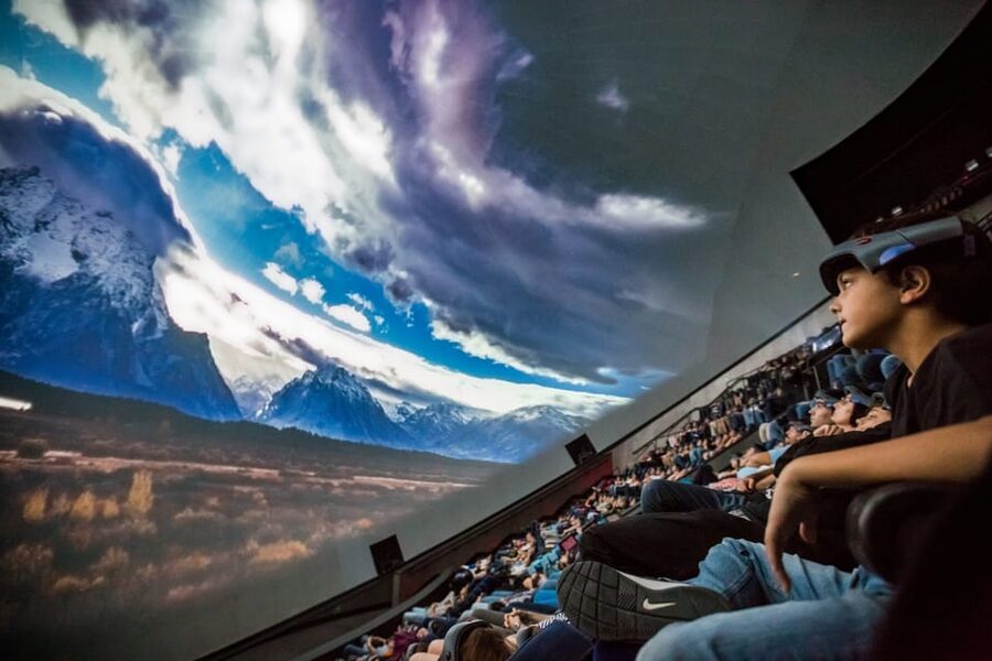 Valencia: City of Arts and Science 3D Movie at Hemisfèric - Price and value: is $10 worth it in a day in Valencia?