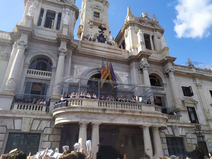 Valencia: City Walking Tour with Top Attractions - ITALIAN - Valencia Cathedral and the Miguelete Tower from the Outside