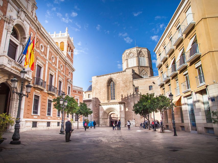 Valencia: Essentials and World Heritages Sites Walking Tour - Valencia’s Two-Hour “Essentials + UNESCO” Loop