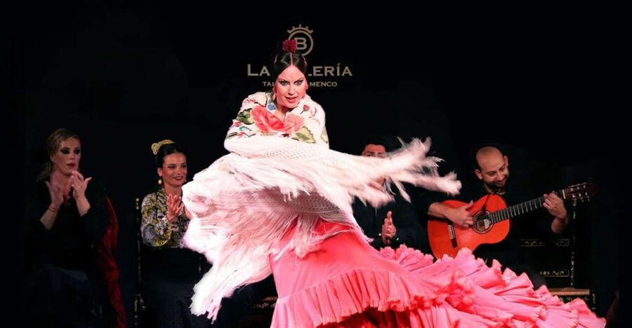 Valencia: Flamenco Show with Dinner at La Bulería - La Bulería In Valencia, Where Flamenco Feels Up Close