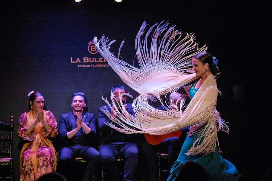 Valencia: Flamenco Show with Dinner at La Bulería - Premium Vs VIP: Choosing Based on What You Care About
