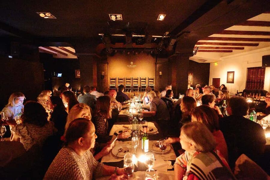 Valencia: Flamenco Show with Dinner at La Bulería - Watching Flamenco Like You Know What You’re Doing