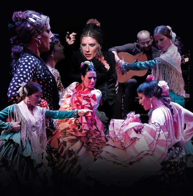 Valencia: Flamenco Show with Dinner at La Bulería - Service and Seating: How to Get the Best View