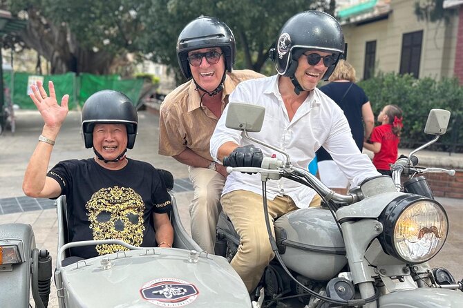 Valencia Highlights on a Vintage Sidecar with local driver - Cabanyal and Mercado Moments: Neighborhood Valencia at Human Scale