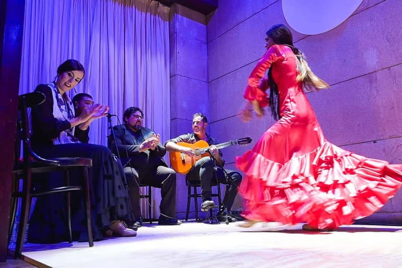 Valencia: La Linterna Flamenco Show - Price at about $25, and whether it’s worth your evening