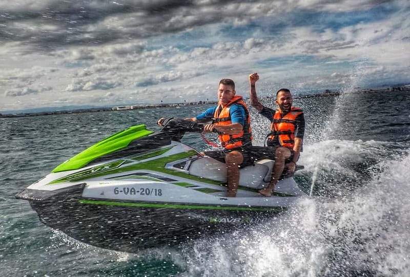 Valencia: Pobla de Farnals JetSki Rental, photos &BeachClub - What to bring, rules you must follow, and rider requirements