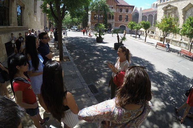 Valencia Private Walking Tour with Official Valencian Guide - Mercat Central de Valencia: why the market is more than shopping