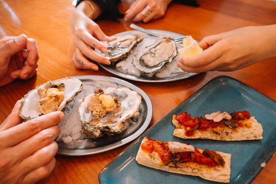 Valencia: Tapas and Drinks Evening Tour - What you will eat in Valencia, from esgarraet to croquettes