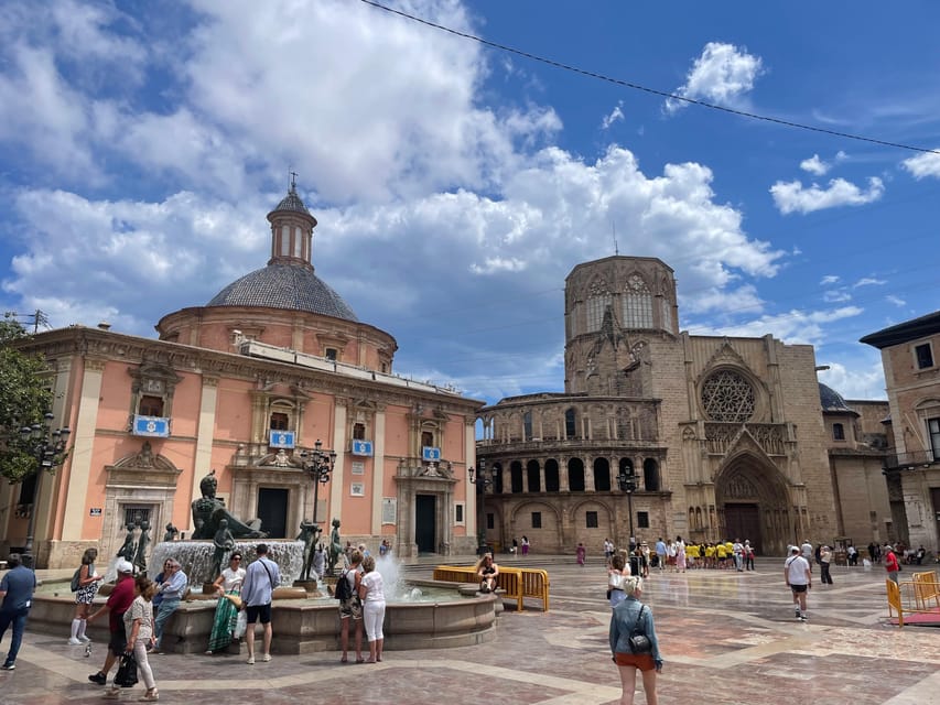 Valencia: Top 25 Highlights Guided Bike Tour - Why Valencia Makes Sense for a Bike Tour
