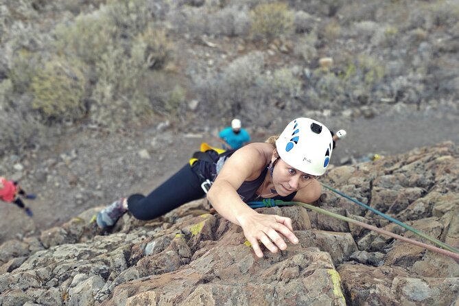 Via Ferrata in Gran Canaria. Vertical adventure park. Small groups - Gear and food: included essentials that change the math