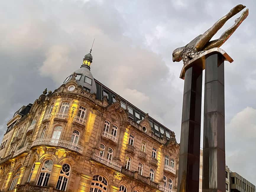 Vigo: Walking Tour with local History & Culture - Garcia Barbon Theatre and the main squares: history you can point to