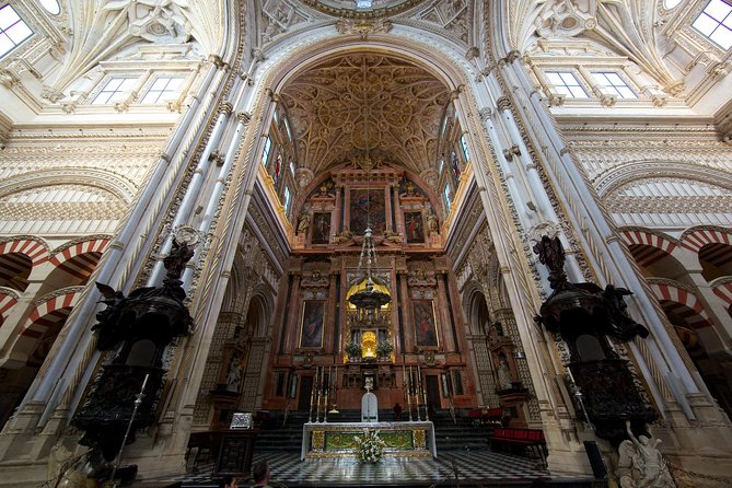 Visit in Spanish to the Cathedral Mosque. Does not include entrance ticket - Meeting Point in Centro: What to Expect Before You Enter