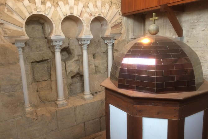 Visit in Spanish to the Cathedral Mosque. Does not include entrance ticket - Stop 1: The Bell Tower and Minaret Clues from the Ground