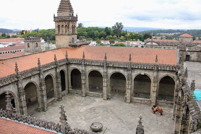 Visit to the Cathedral of Santiago + Portico de la Gloria Option - Cathedral Interior Guide: Restoration, Interior Details, and What You Learn From Seeing the Whole Room
