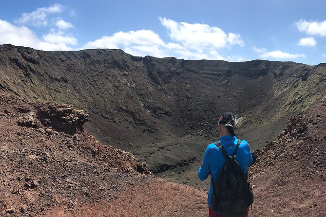 Volcano Trekking Tour (Timanfaya eruptions) - The 7 km Circular Route: La Rilla Craters and Lava Fields