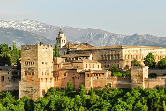 Walking tour in Alhambra, Nasrid Palaces and Generalife - Generalife Gardens: The Nasrid Summer Escape