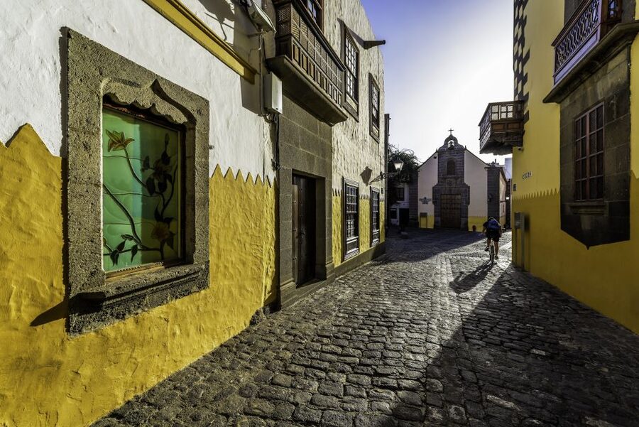 Walking tour Vegueta Old Town Las Palmas ( only in english) - Noble Houses, Decorative Balconies, and Plaza de San Antonio Abad