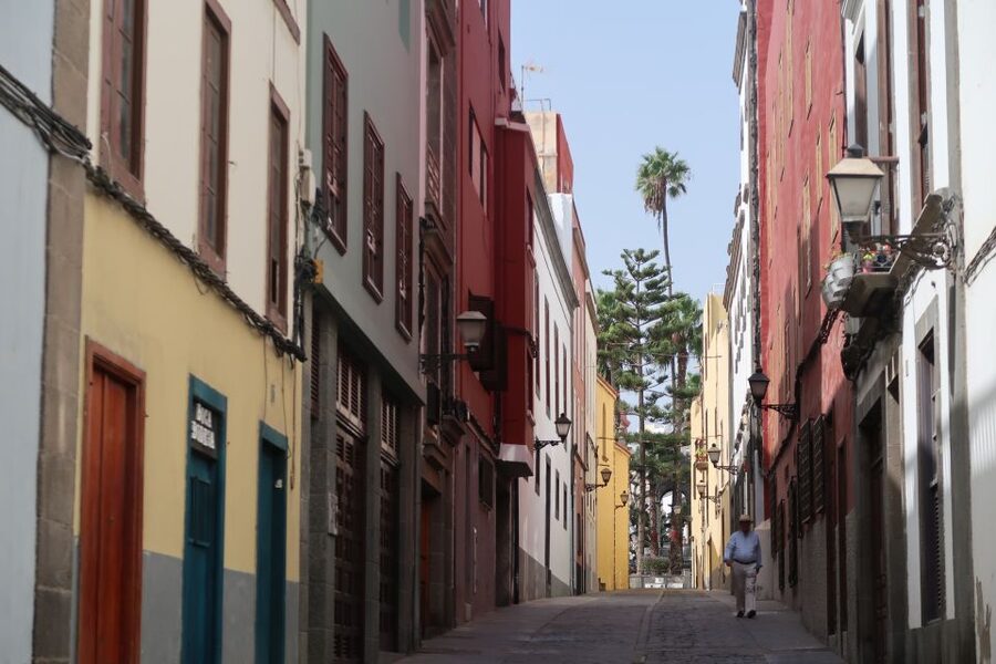 Walking tour Vegueta Old Town Las Palmas ( only in english) - Hearing the Guide in Old Town Streets (And Getting the Most Out of It)