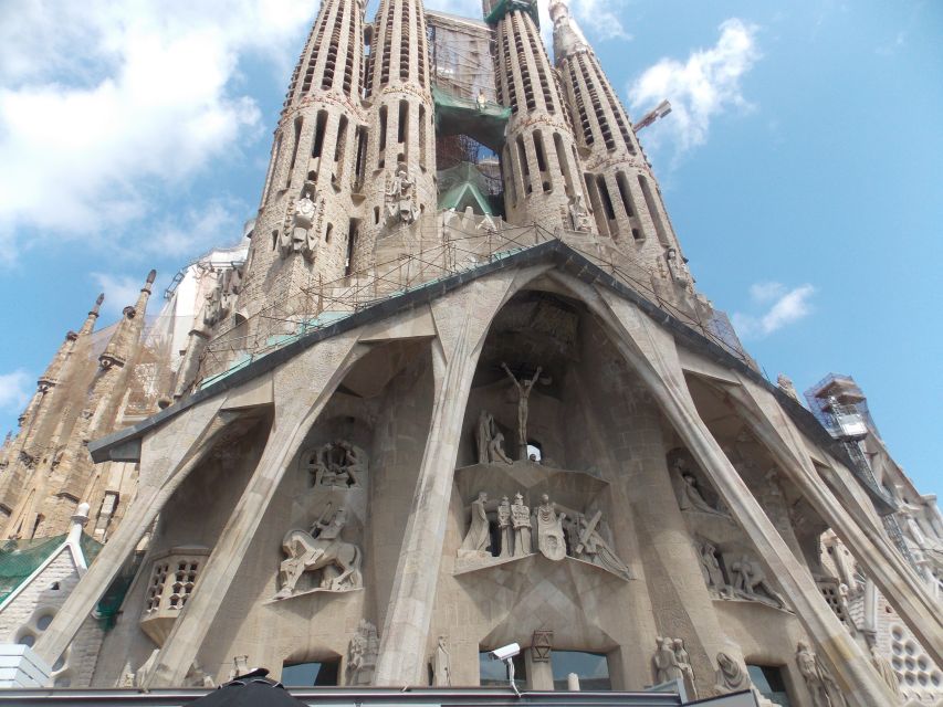 Welcome to Barcelona: Private Tour with a Local - Markets and food direction that saves you real time