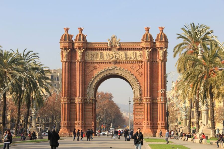 Welcome to Barcelona: Private Tour with a Local - Walking pace, breaks, and how to not feel rushed