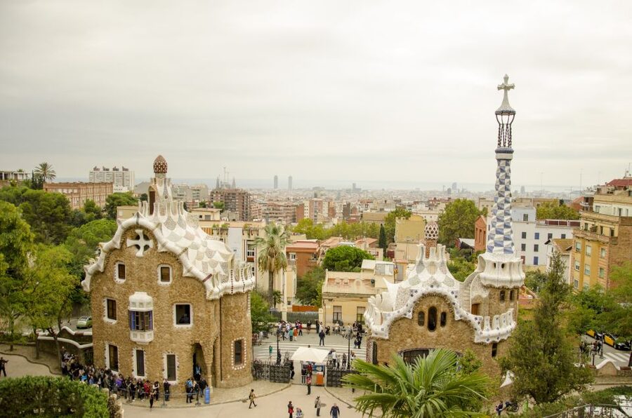 Welcome to Barcelona: Private Tour with a Local - Who should book this welcome tour?