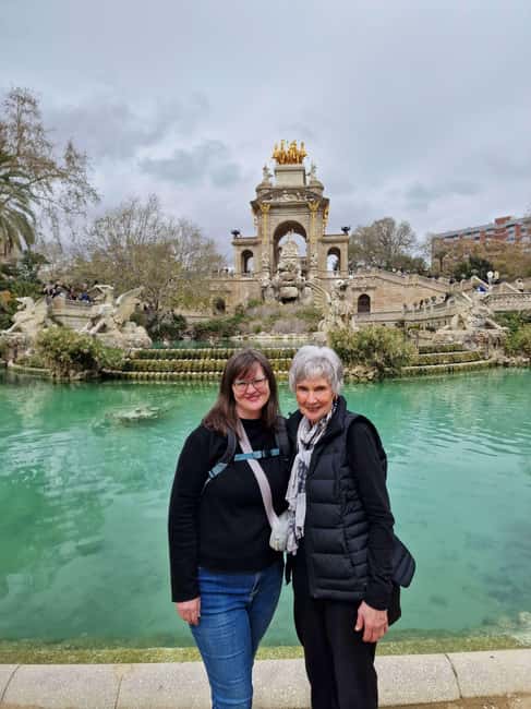 Welcome to Barcelona: Private Tour with a Local - Meeting your guide at your door (or right where you are)