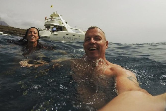 Whale Watching Catamaran Cruise with Transfer, Buffet by MC - Seasickness and rough water: plan smart even on a stable catamaran