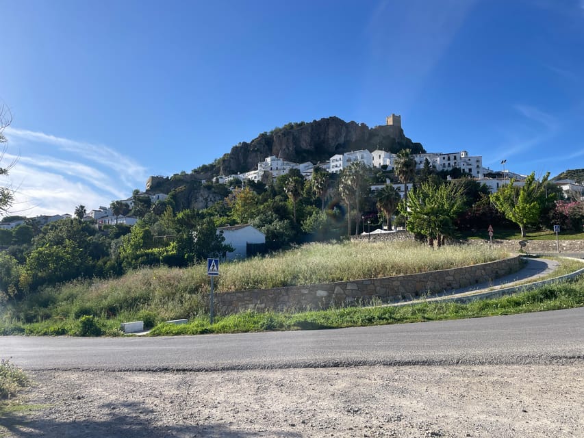 White Villages and Ronda Day Trip from Seville - The quick defensive-water stop that explains the region’s “why”