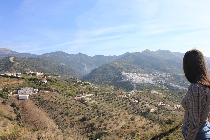 White Villages Tour in the Nerja area: Small-Group Tour and Lunch - Getting there from the Nerja coast: pickup, Mercedes Vito, and timing