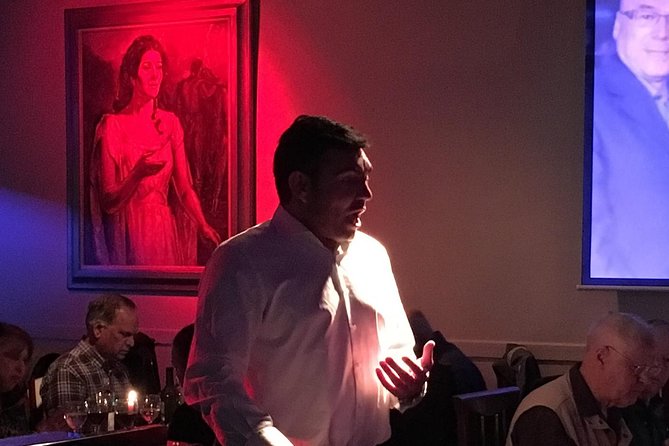 Zarzuela Opera and Dinner at La Castafiore Restaurant in Madrid - The finale: a La Traviata moment that closes the meal with energy