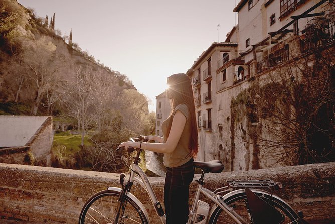 Zooming Through Granada: A Fun-Filled Electric Bike Tour - Mirador de la Lona: The Quick View Before the Finish